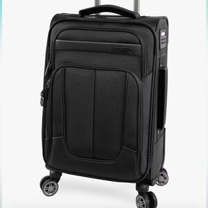 Perry Ellis Charleston Lightweight Spinner Luggage,black